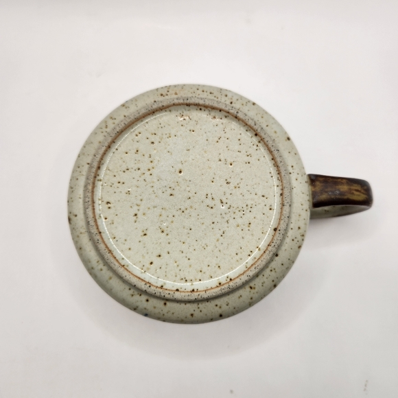 Art Pottery Soup Mug Speckled Neutral Tones Flowers - Picture 6 of 8